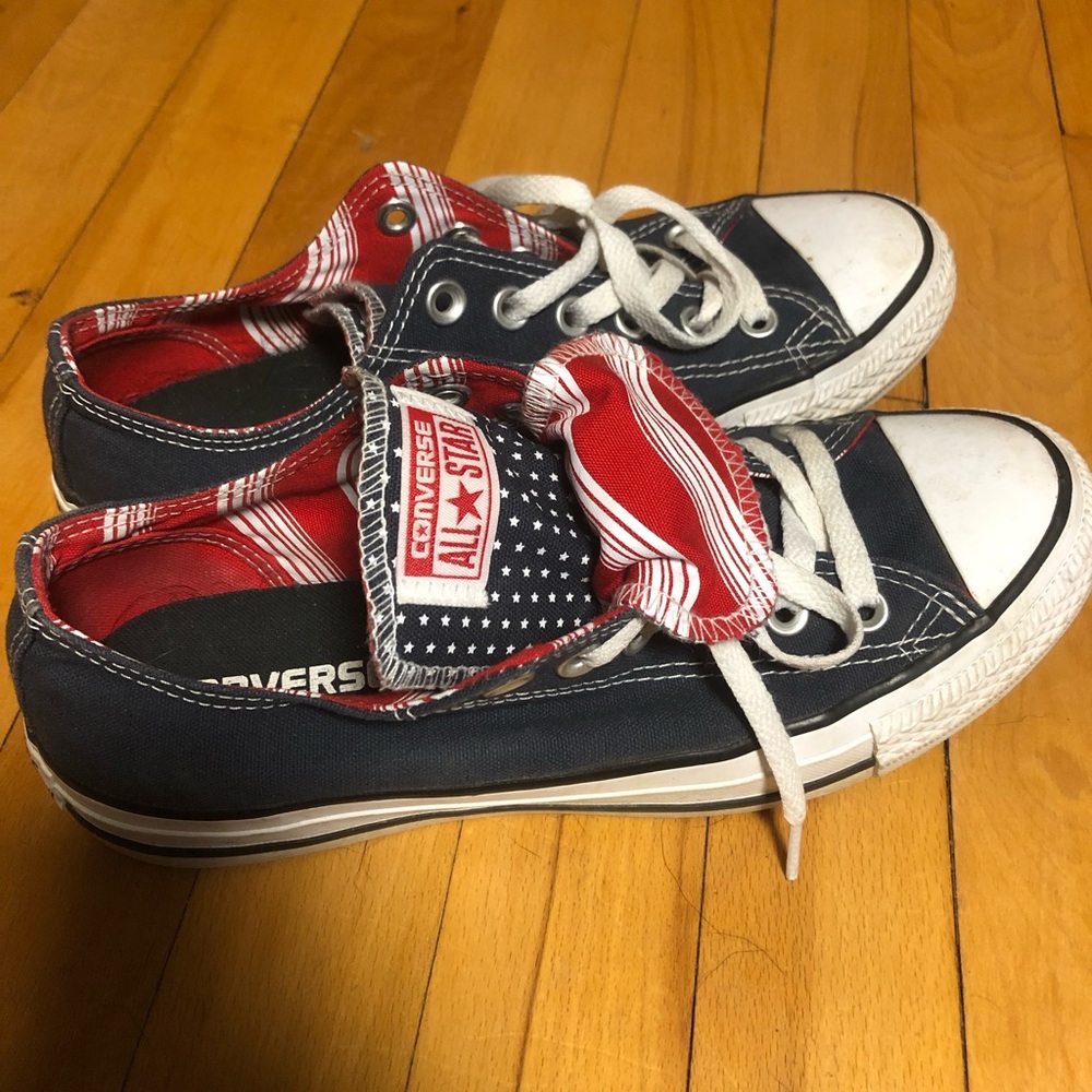 Size 8 patriotic double tongue converse